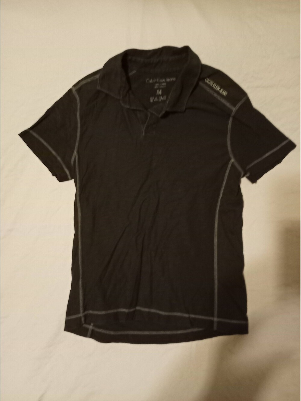 Black Calvin Klein Jeans Tee - Medium